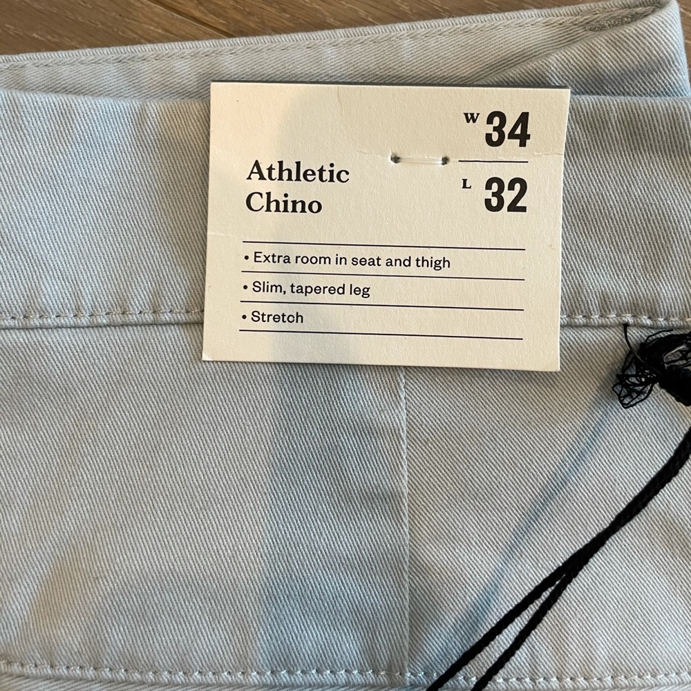 Men’s casual chinos